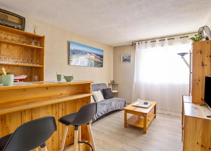 Spring By Interhome アパート *