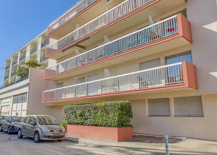 Spring By Interhome アルカション